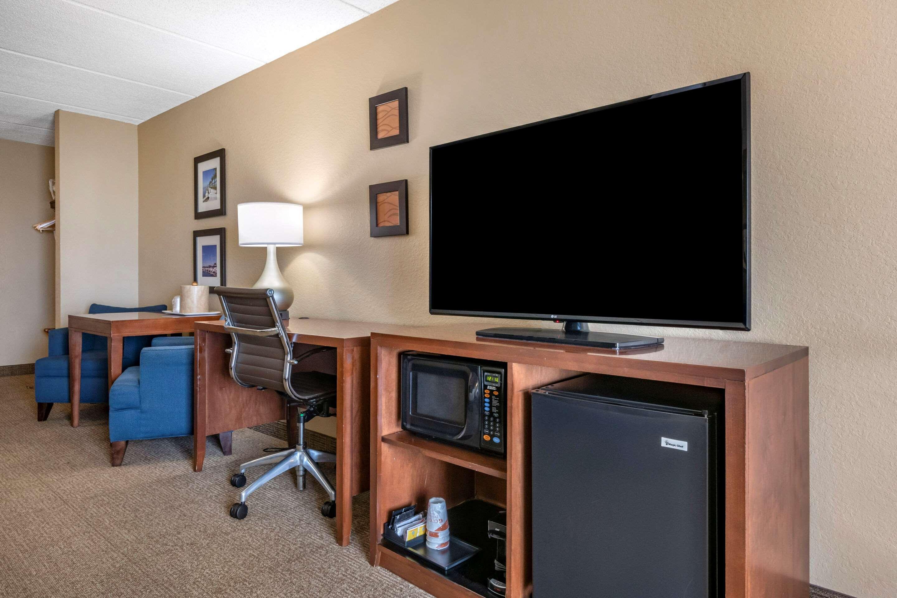 Comfort Inn&suites Orlando North