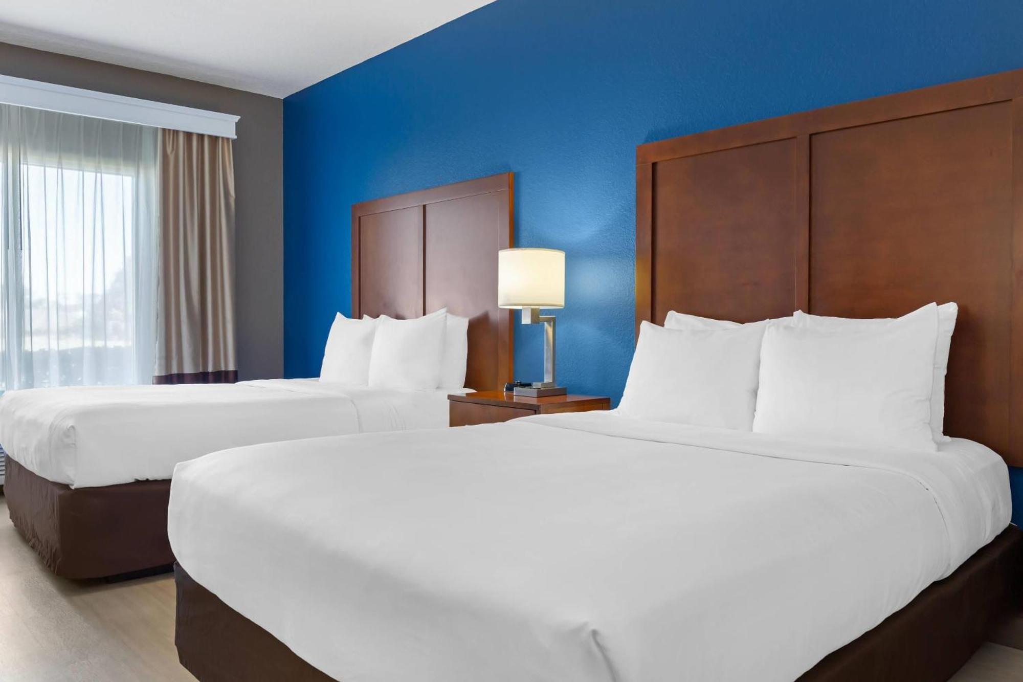 Comfort & Orlando North 3*